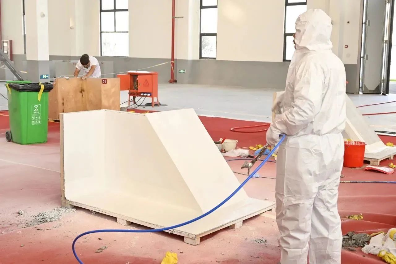 Finales du Concours national de comp&eacute;tences professionnelles des imperm&eacute;abilistes de la Coupe Canlon 2023 (15)