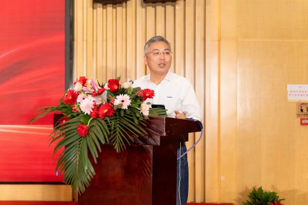 Focus Canon |M. Li Zhongren a assisté à la réunion annuelle 2023 de l'Association de l'industrie de l'imperméabilisation, de l'anticorrosion et de l'isolation des bâtiments de la ville de Liling et de l'industrie de l'imperméabilisation des bâtiments de la ville de Liling