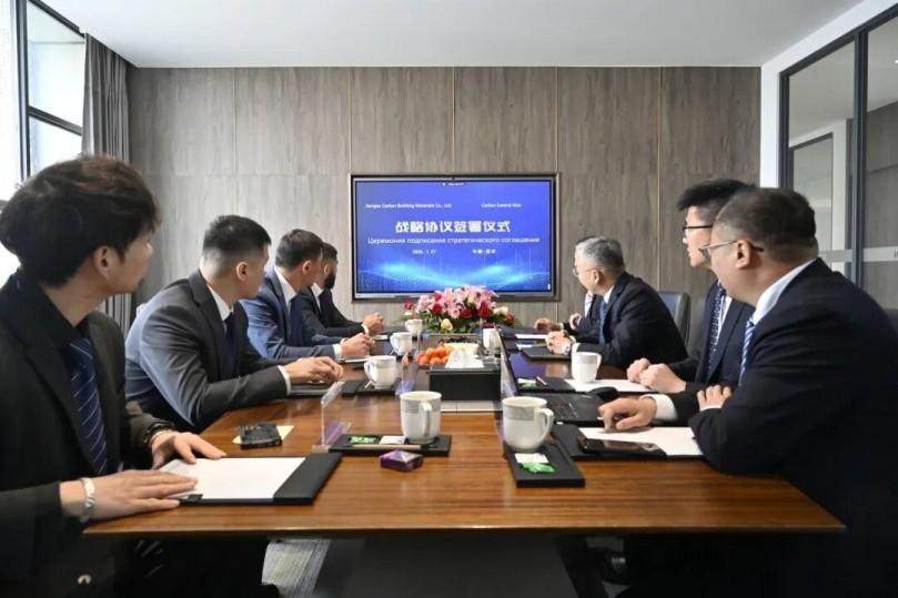 Canon International | Renforçant sa présence au Kazakhstan, Canlon Central Asia a organisé avec succès la cérémonie annuelle de signature de l'accord stratégique.