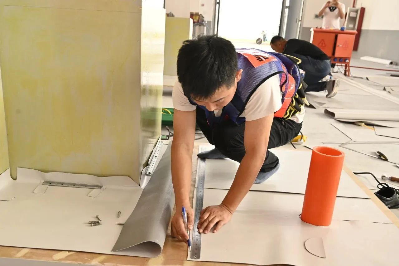 Finales du Concours national de comp&eacute;tences professionnelles des imperm&eacute;abilistes de la Coupe Canlon 2023 (13)