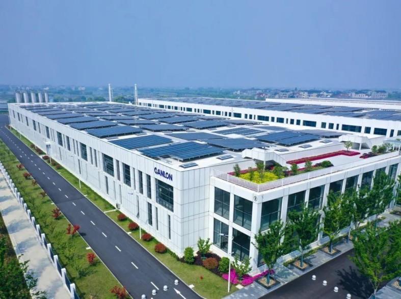 Syst&egrave;me photovolta&iuml;que distribu&eacute; canlon