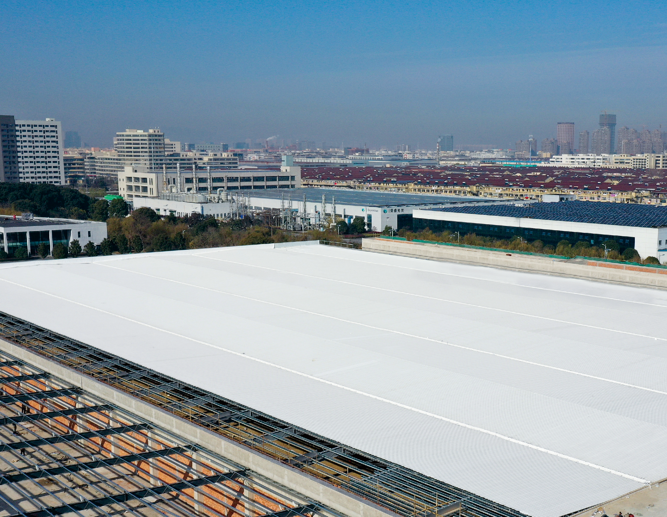 toiture m&eacute;tallique