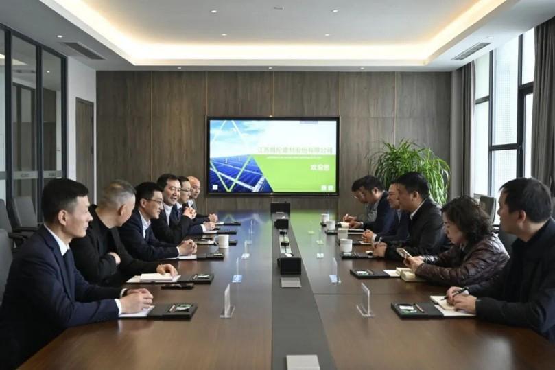 Canon entreprenant| Promouvoir le développement et ouvrir un nouveau chapitre : Une délégation dirigée par Xia Guoqiang, secrétaire du Comité du Parti de la ville de Qidu, a visité Canlon et lui a présenté ses salutations.