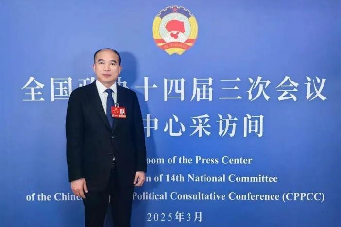 L'expérience pratique de Canlon et les observations de l'industrie sur 'Construire un système pour les soins aux personnes âgées et l'entretien des vieilles maisons '