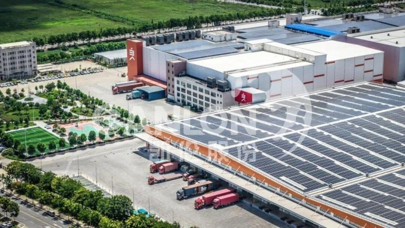 Choisir une toiture solaire pour votre matériau de toit existant